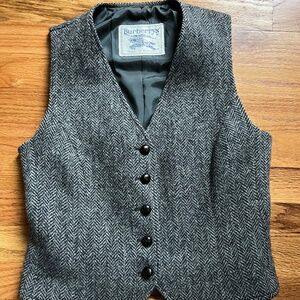 Vintage Burberry’s charcoal gray Harris tweed wool vest, women’s XS-S England